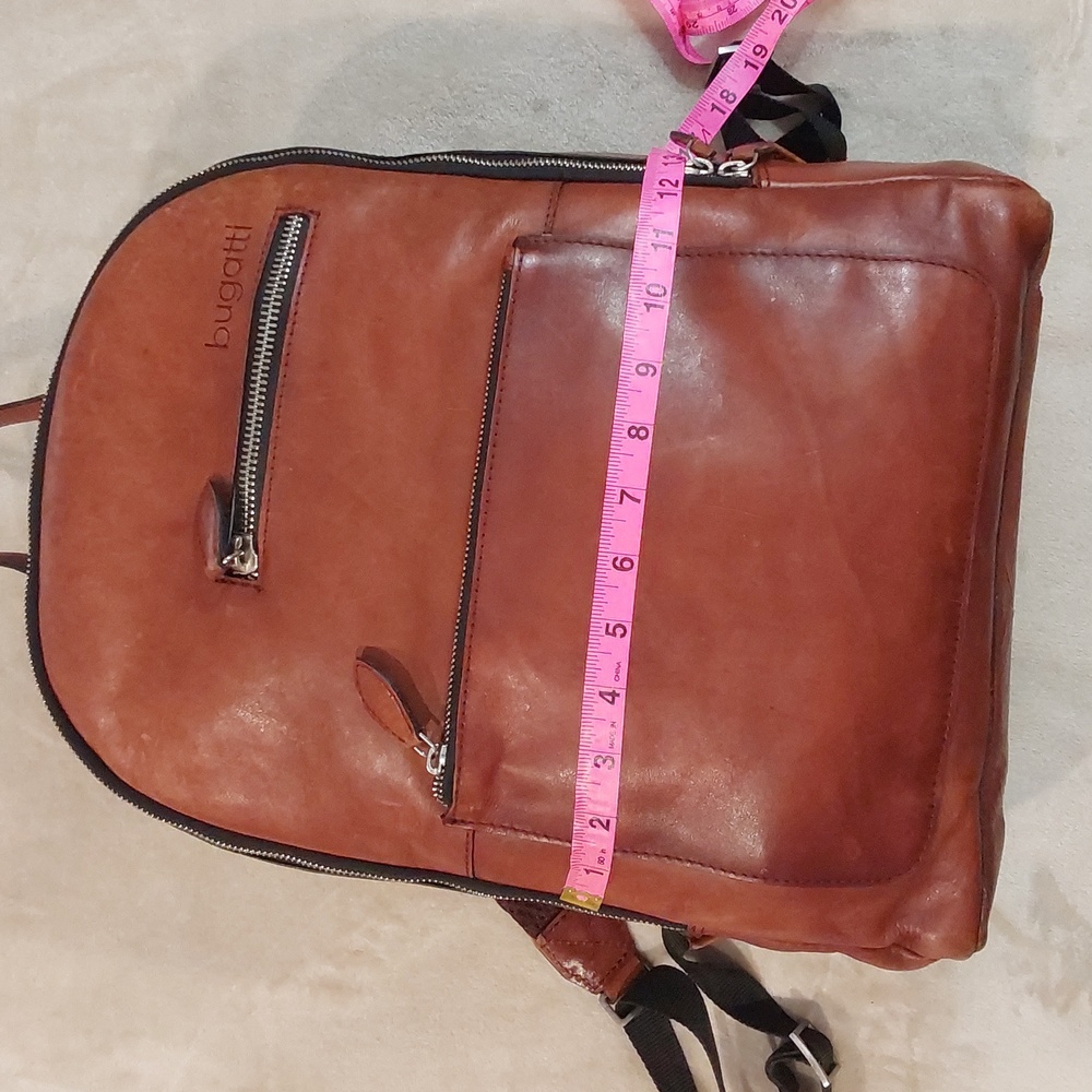 Bugatti Mens leather backpack. - Picture 11 of 16